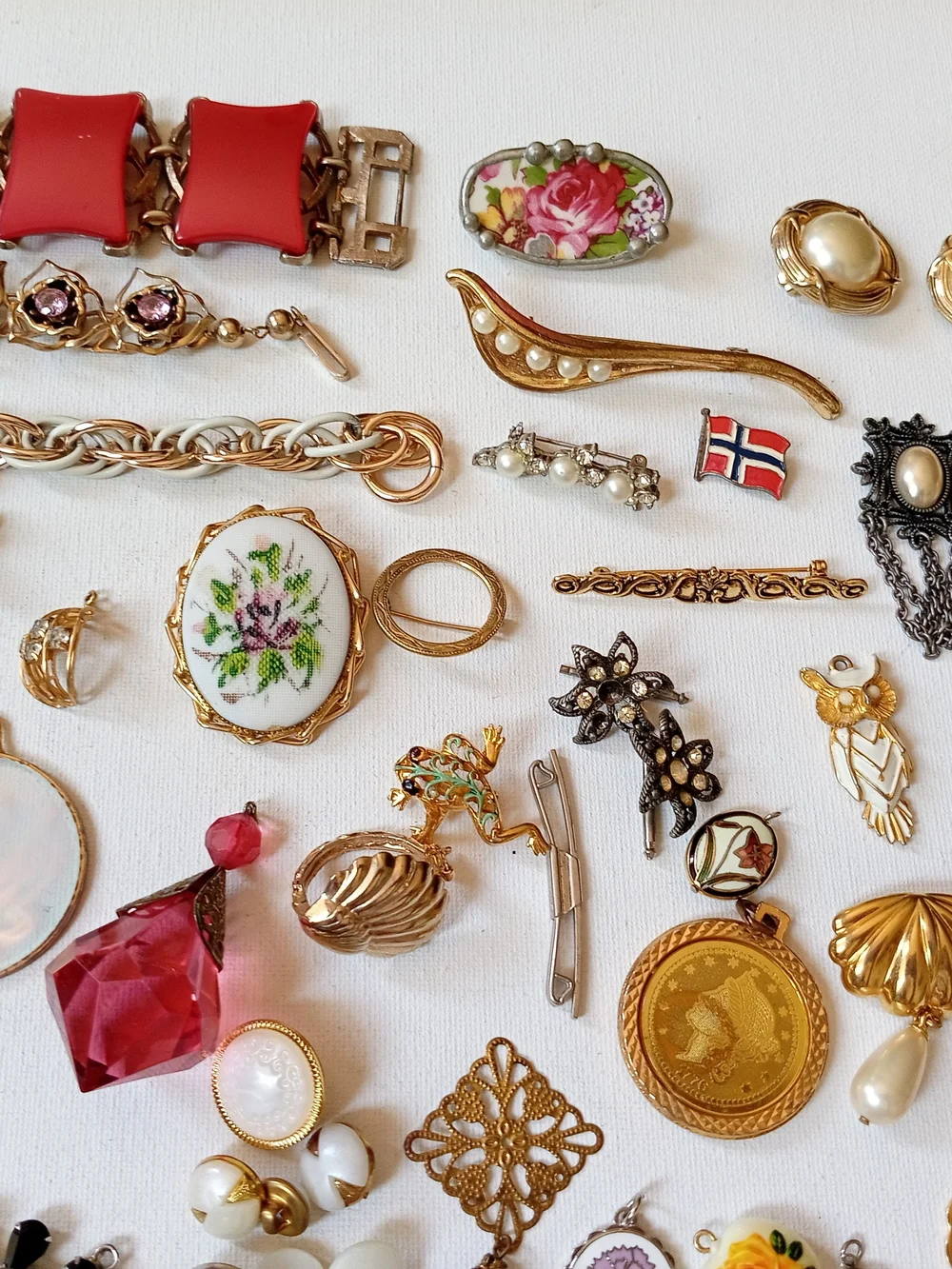 Vintage Jewelry Bundle Lot